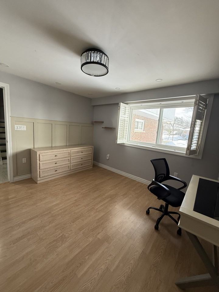 3097 Lenester Drive - Photo 4 of 14