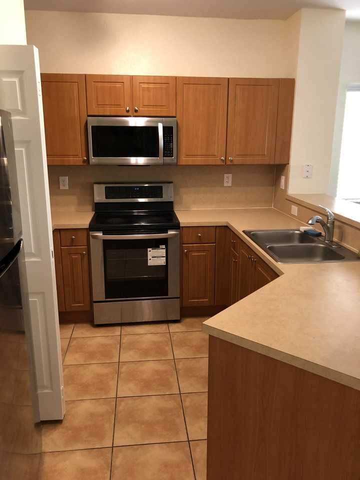 5023 Se Mariner Garden Cir #5023 - Photo 4 of 14