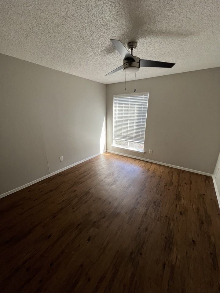 Berkman Dr & U.S. 290 Frontage Rd #102 - Photo 3 of 3