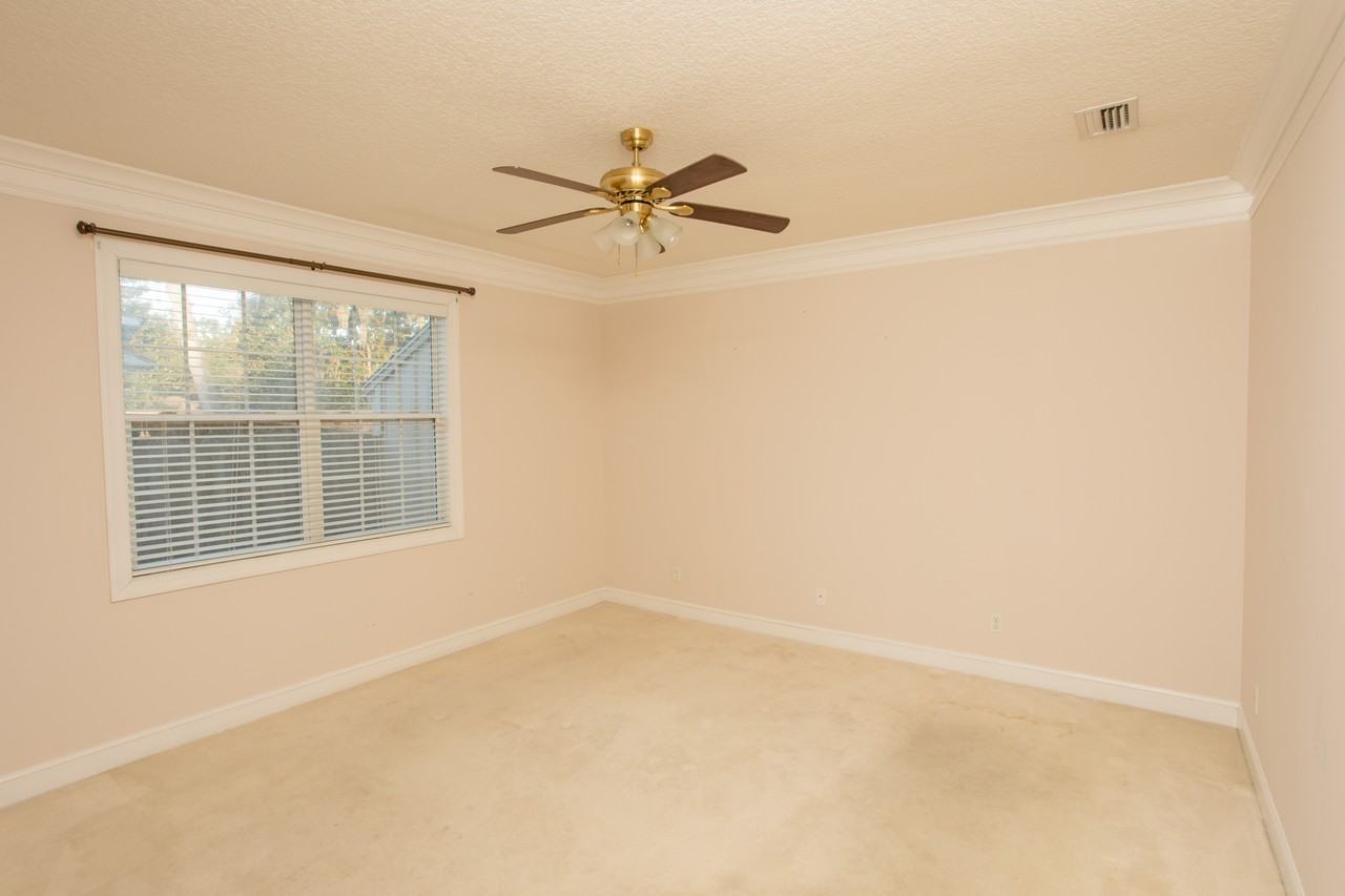 215 S Harrington Rd #NA - Photo 7 of 30