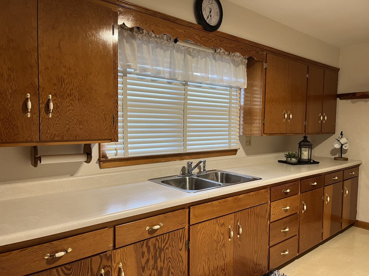 1405 E Mccarty St #NA - Photo 4 of 11