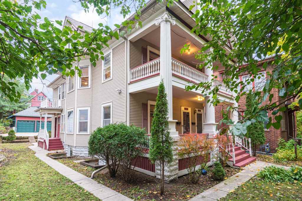 3142 Girard Ave S #1 - Photo 2 of 22