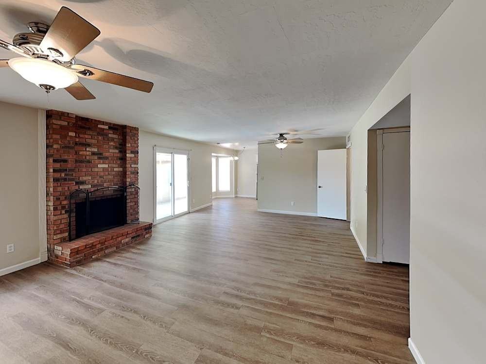 9030 West Harmont Drive - Photo 5 of 12