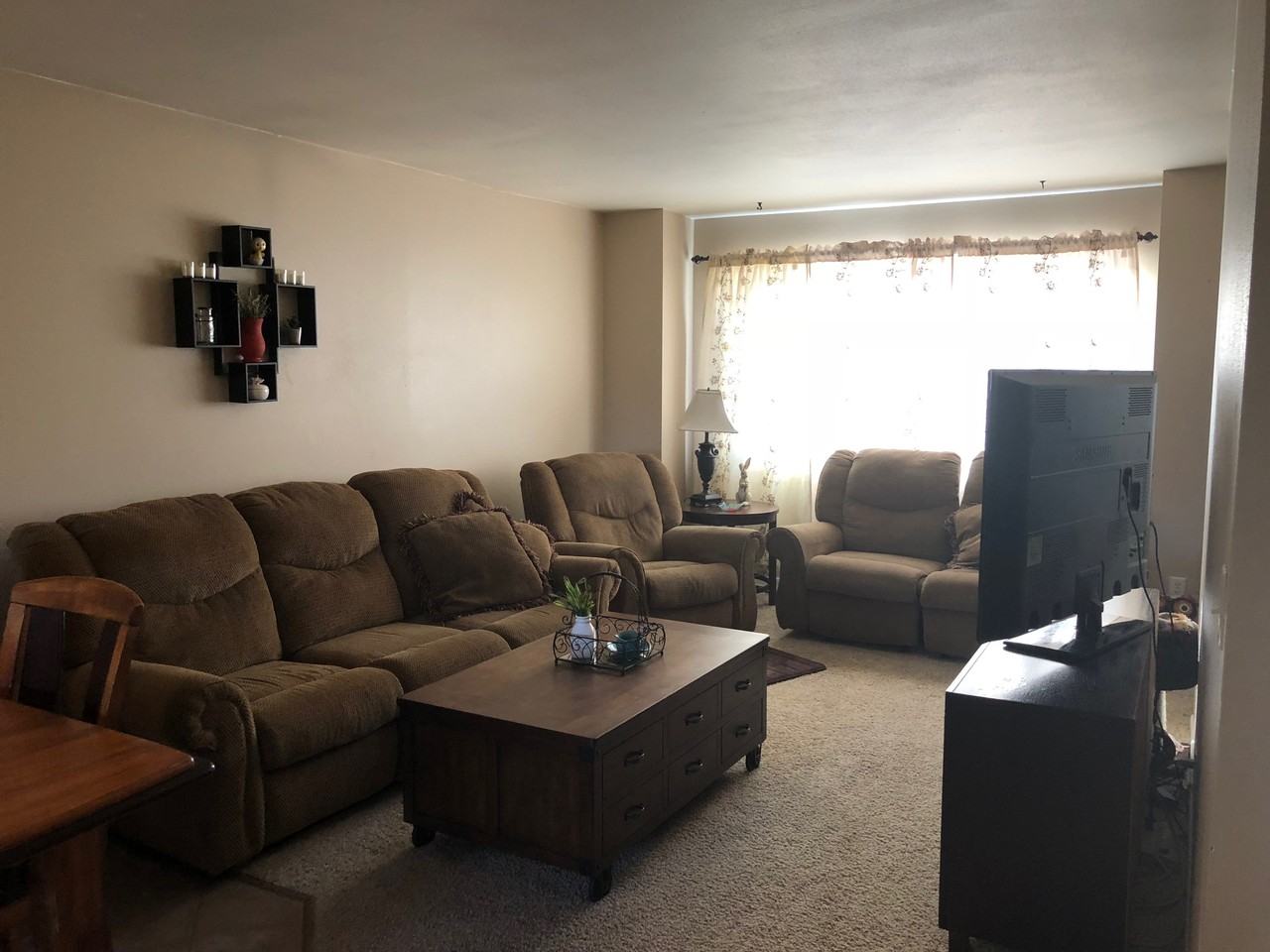 Montana Ave #2222 - Photo 3 of 12