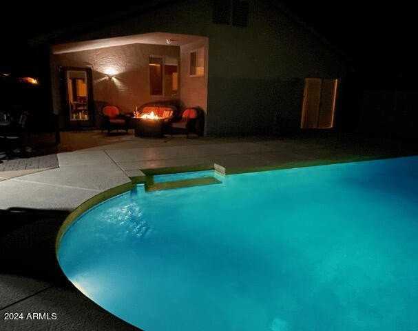 8880 E Red Mountain Ln - Photo 4 of 37