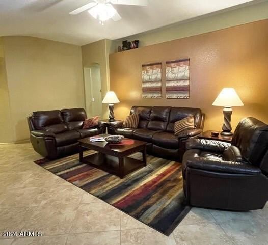 8880 E Red Mountain Ln - Photo 7 of 37