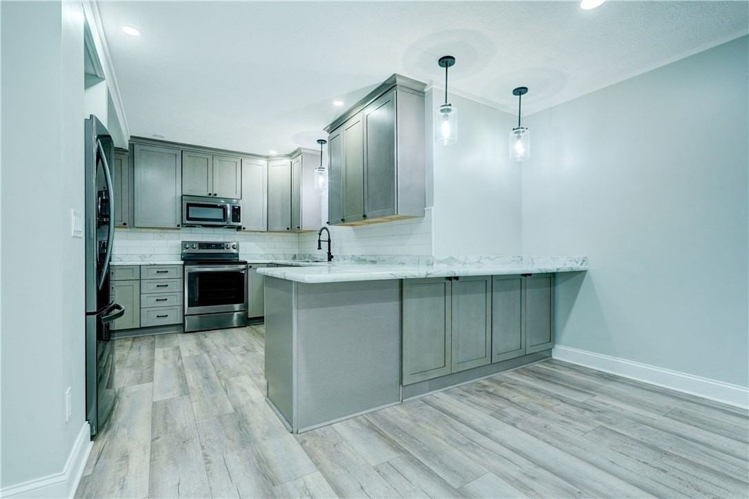 138 S Union St Unit Rear #REAR - Photo 5 of 29