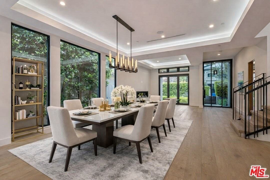 6361 Drexel Ave - Photo 6 of 33