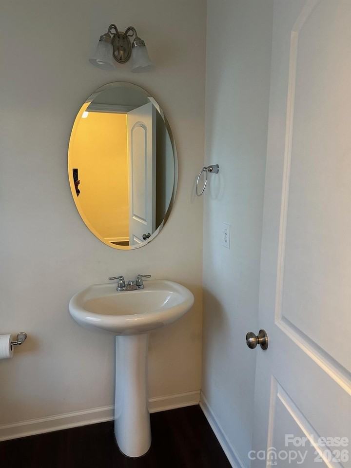 3317 Mortemer Ln - Photo 7 of 12