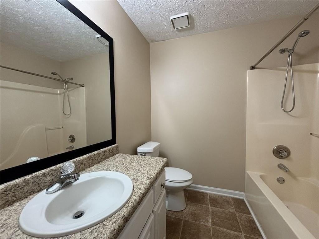 3410 Camens Ct - Photo 7 of 19