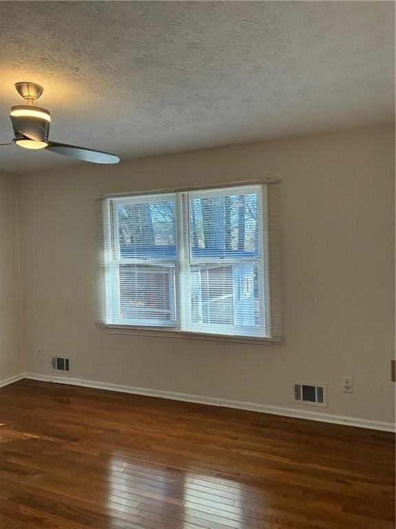 2223 Hylaea Rd - Photo 7 of 35