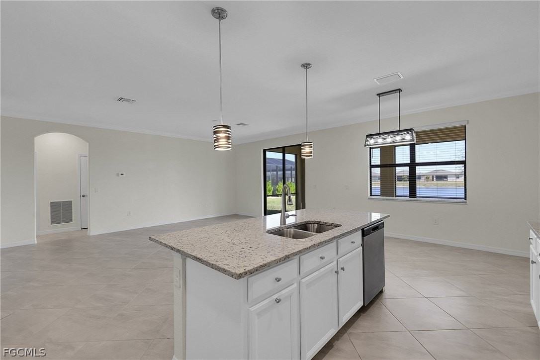 14720 Cantabria Dr - Photo 6 of 24