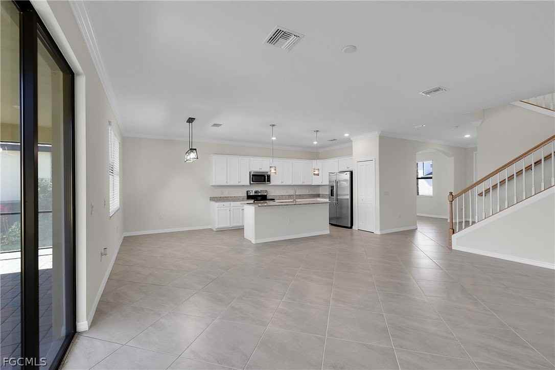 14720 Cantabria Dr - Photo 7 of 24