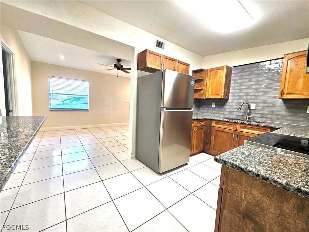 1532 Veronica S Shoemaker Blvd - Photo 4 of 19