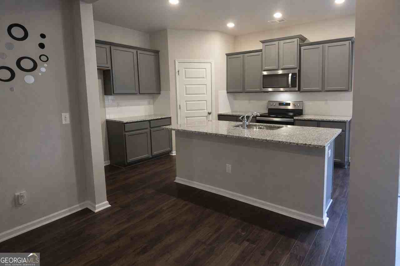 1735 Labonte Pkwy - Photo 5 of 5