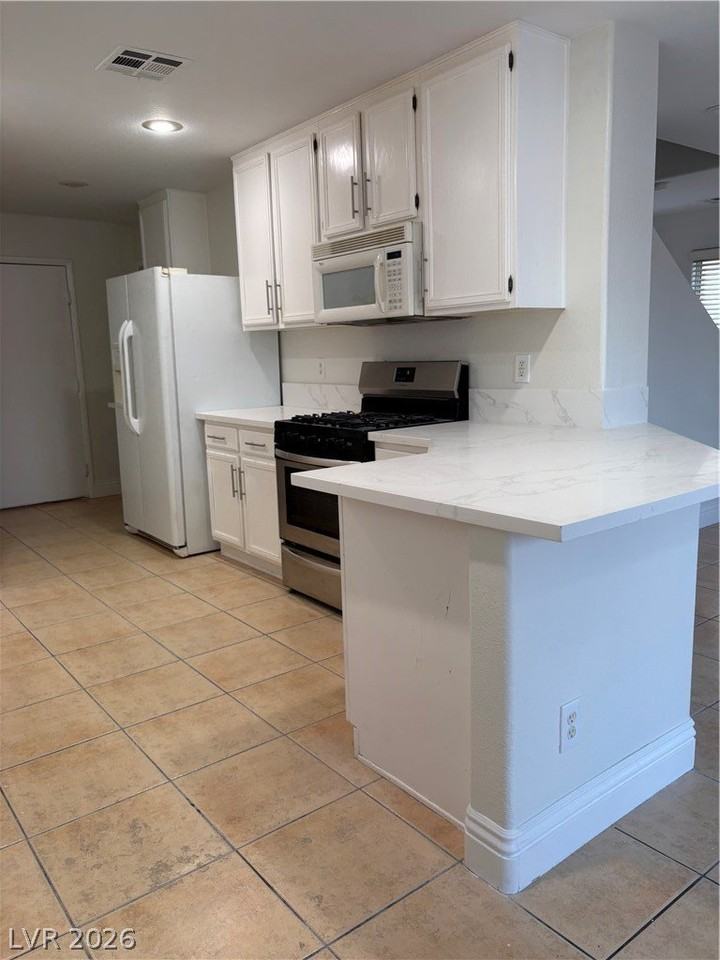 164 Fratelli Ave - Photo 4 of 18