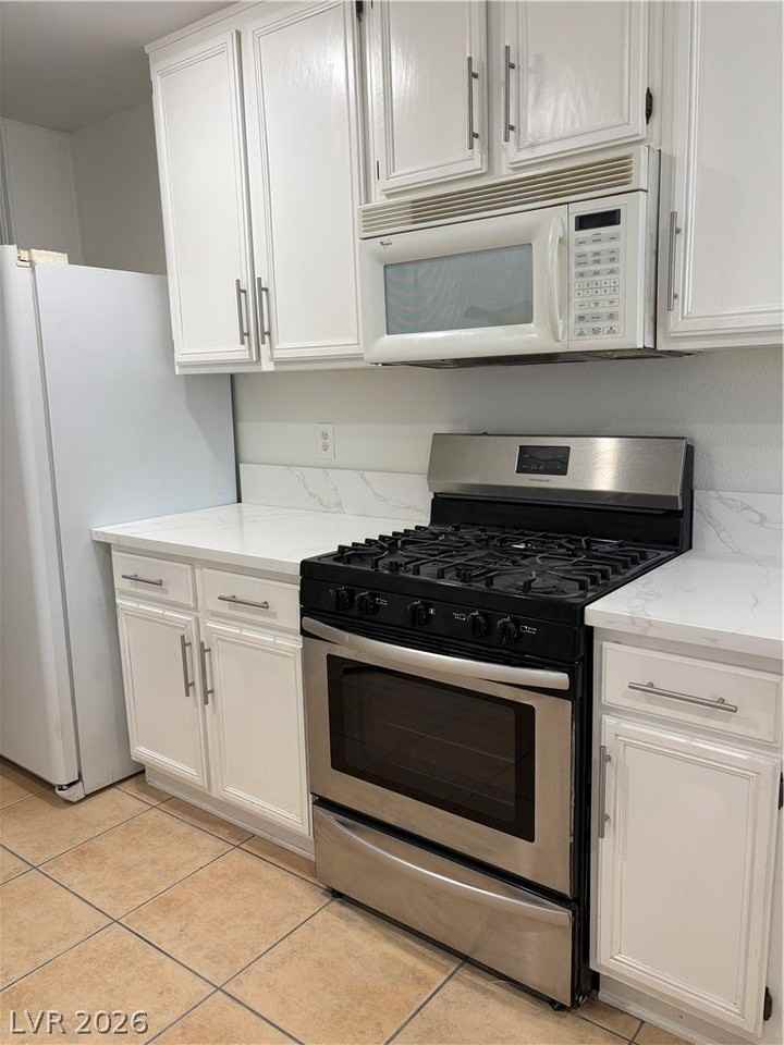 164 Fratelli Ave - Photo 7 of 18