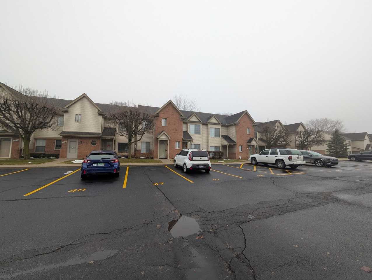 41034 Rose Ln - Photo 2 of 19