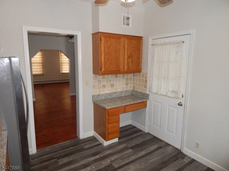 29 Willard St - Photo 3 of 14