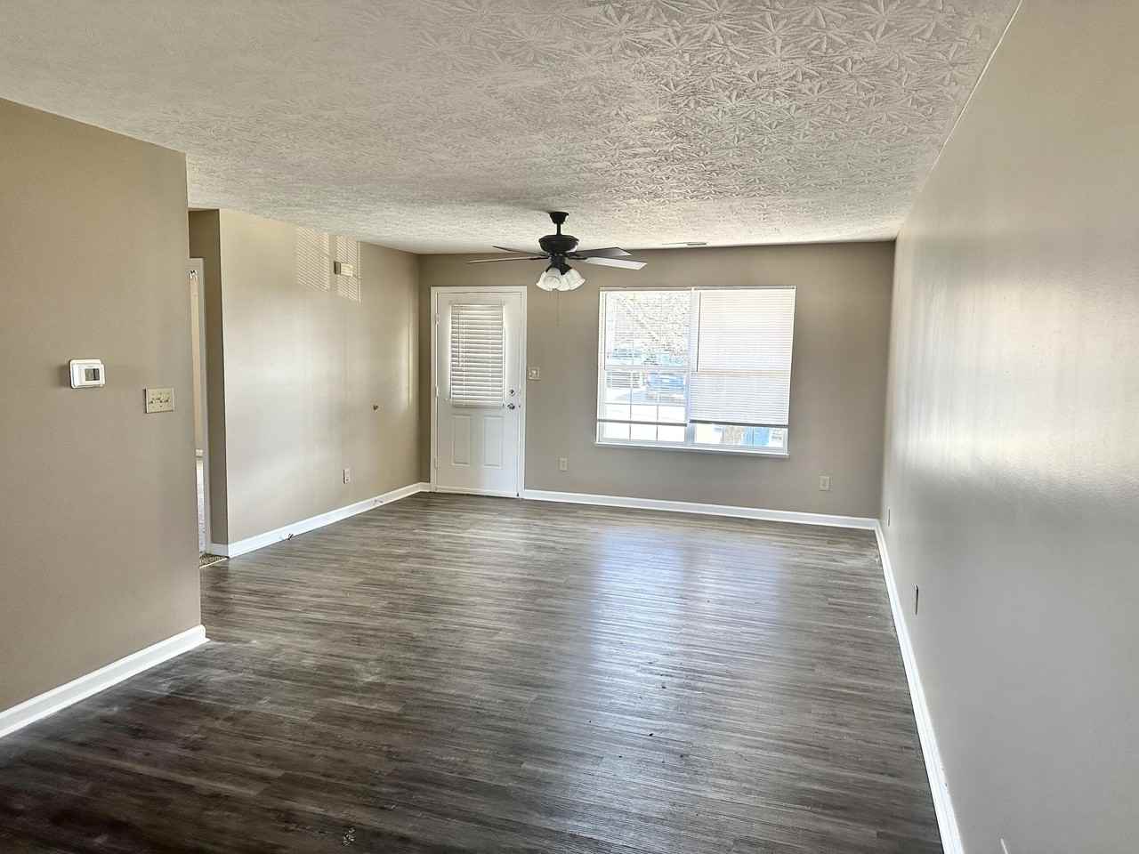 307 Homestead Dr - Photo 3 of 8