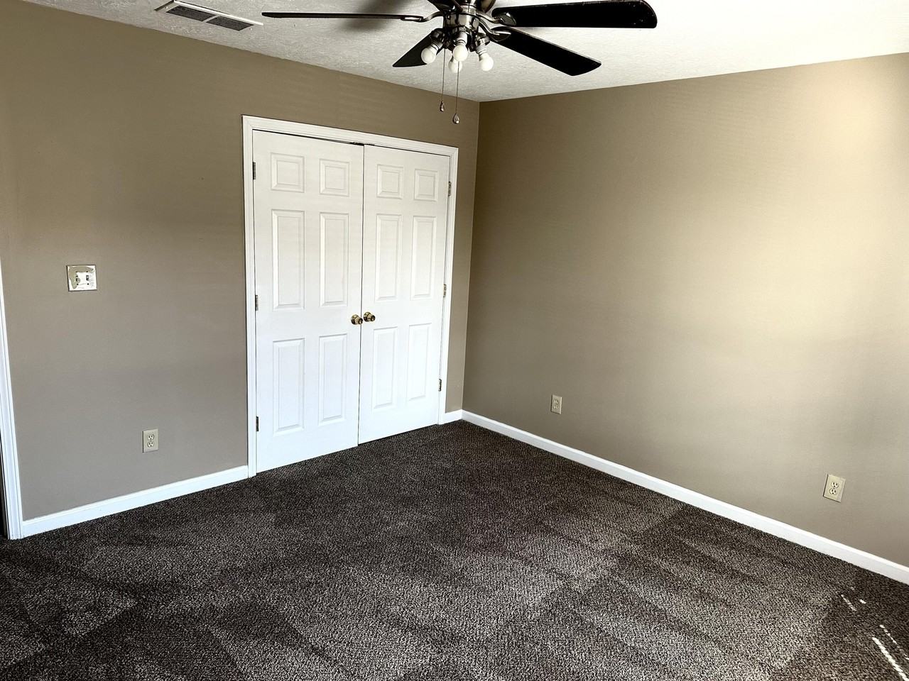 307 Homestead Dr - Photo 5 of 8