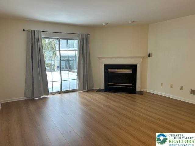 1885 Mansfield St - Photo 4 of 28