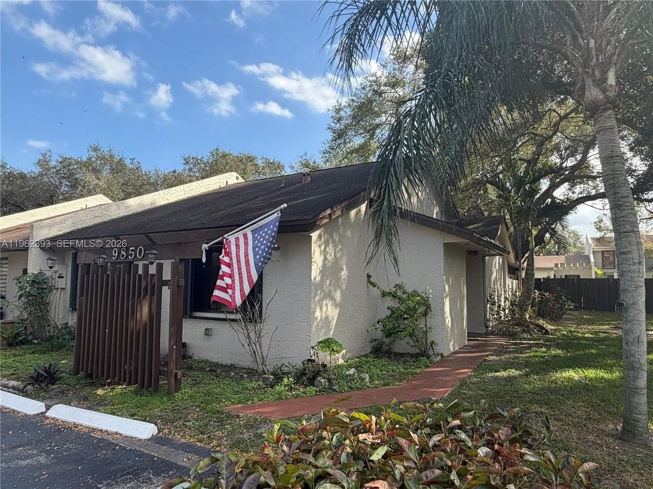 9850 Nw 15th Ct #9850 - Photo 3 of 24