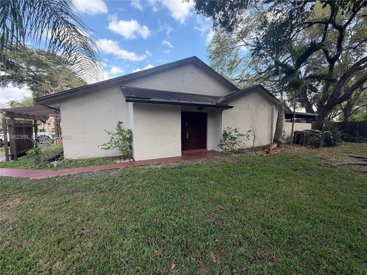 9850 Nw 15th Ct #9850 - Photo 5 of 24