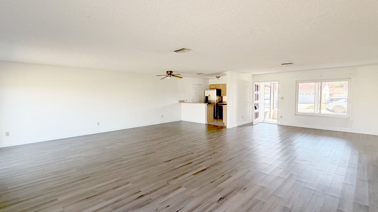 5523 Westbrook Dr #1 - Photo 5 of 23