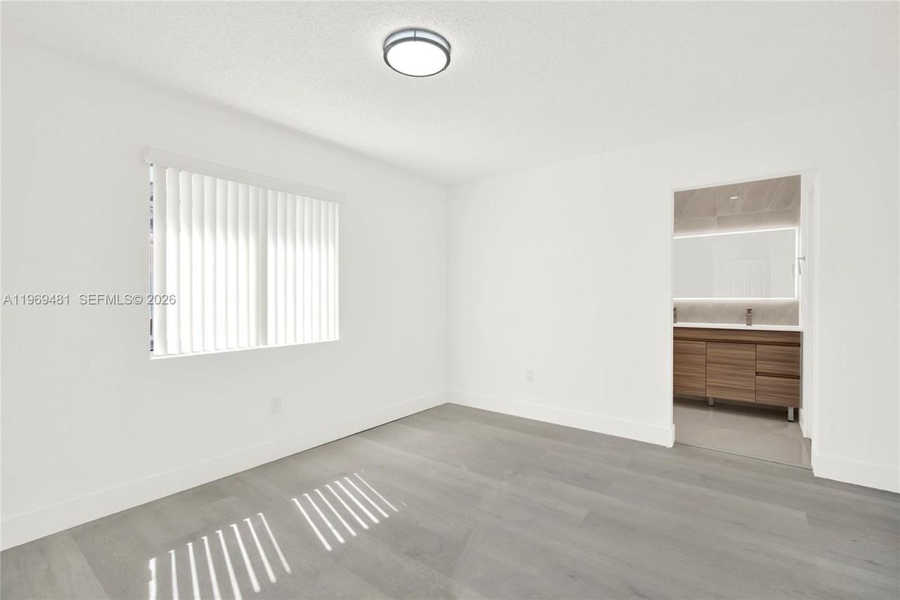 1226 Sw 76th Ct #1226 - Photo 6 of 15