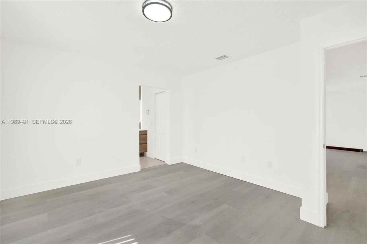 1226 Sw 76th Ct #1226 - Photo 7 of 15