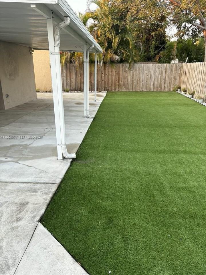 19259 Sw 118th Pl - Photo 7 of 33