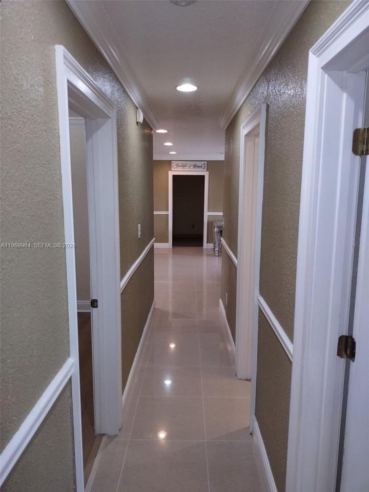 1241 Nw 174th St - Photo 4 of 12