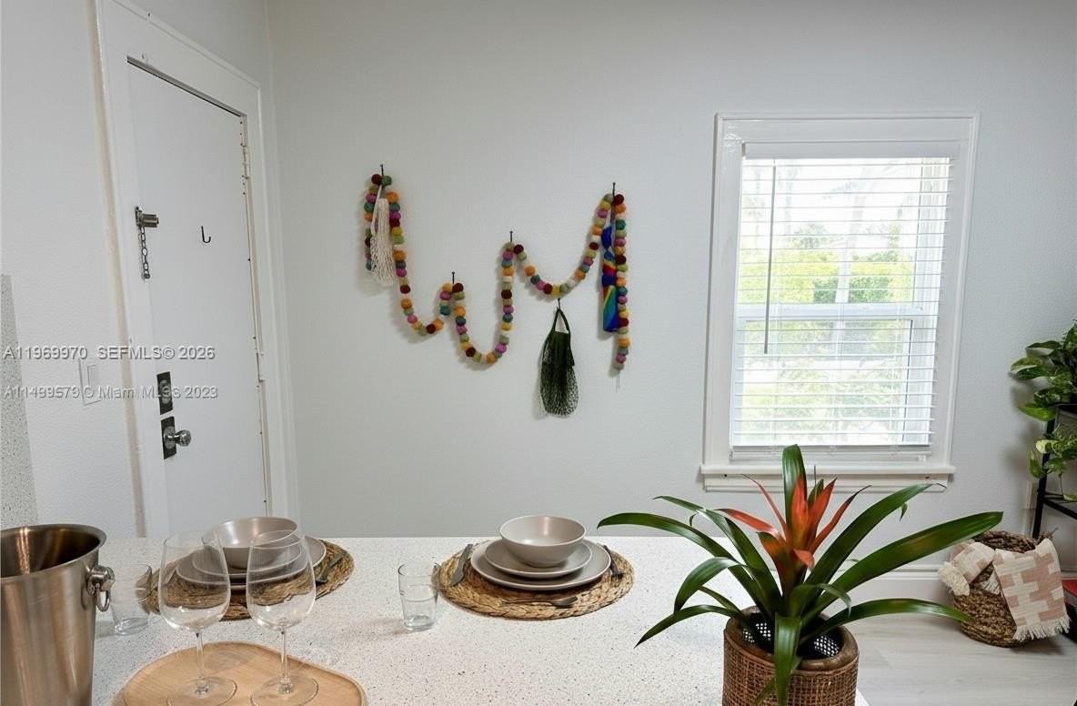 126 Mendoza Ave #2 - Photo 2 of 11