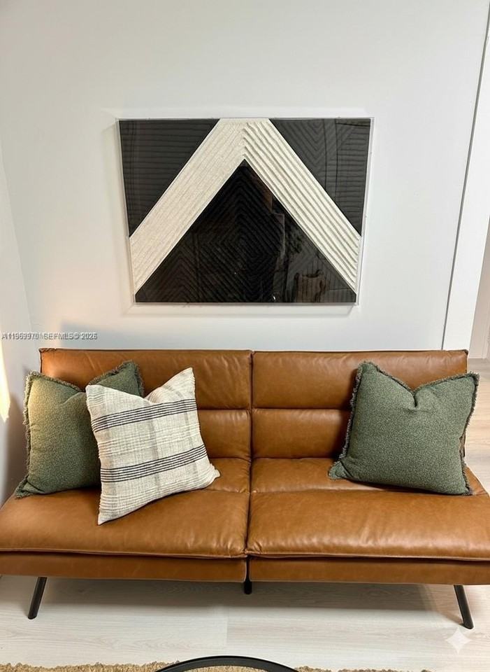 126 Mendoza Ave #2 - Photo 6 of 11