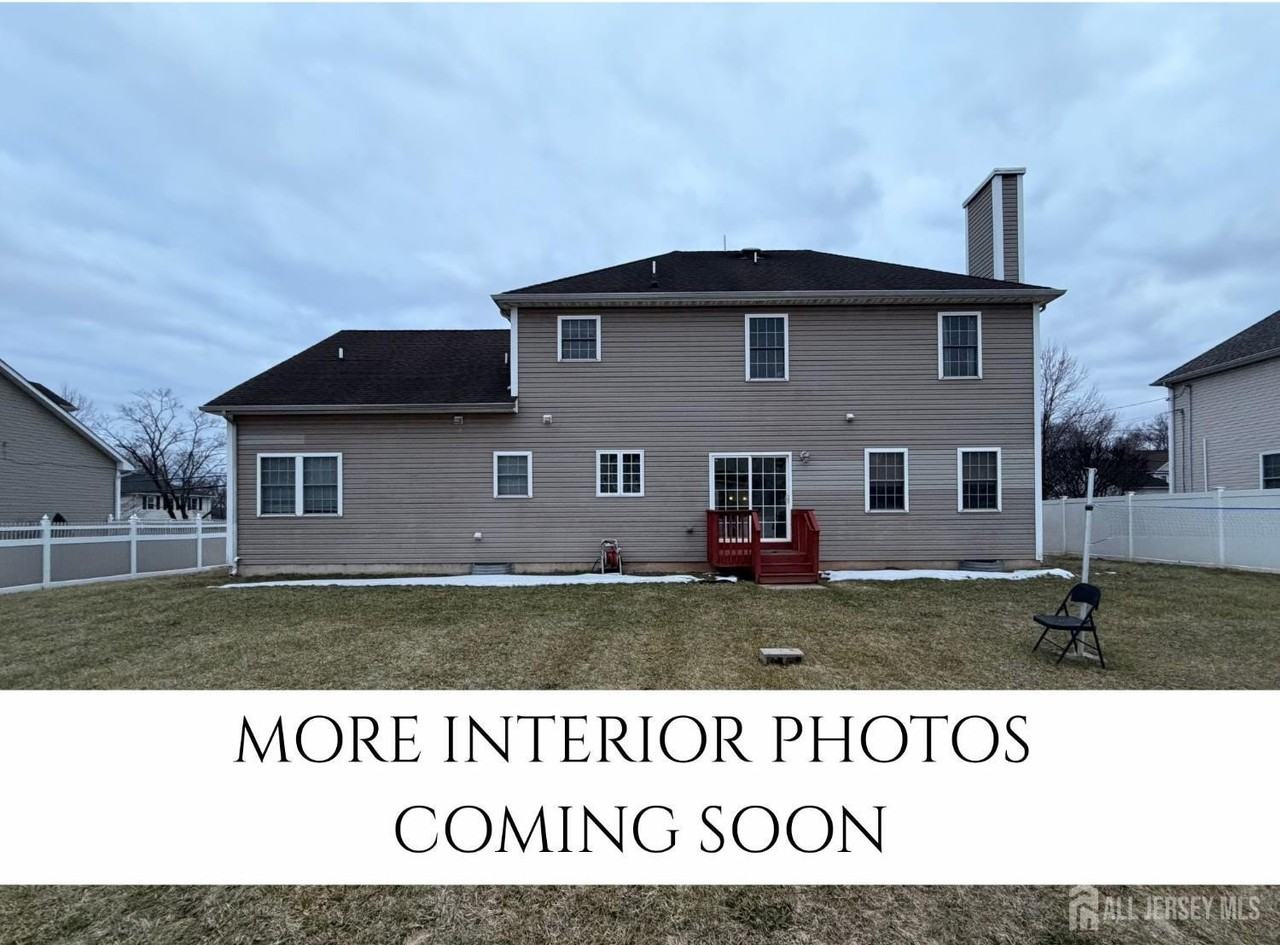 105 Churchill Ave - Photo 2 of 7