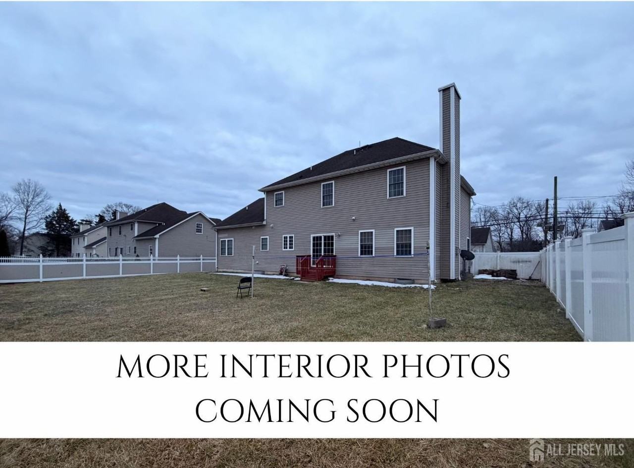 105 Churchill Ave - Photo 3 of 7