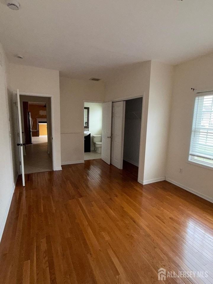 105 Churchill Ave - Photo 7 of 7