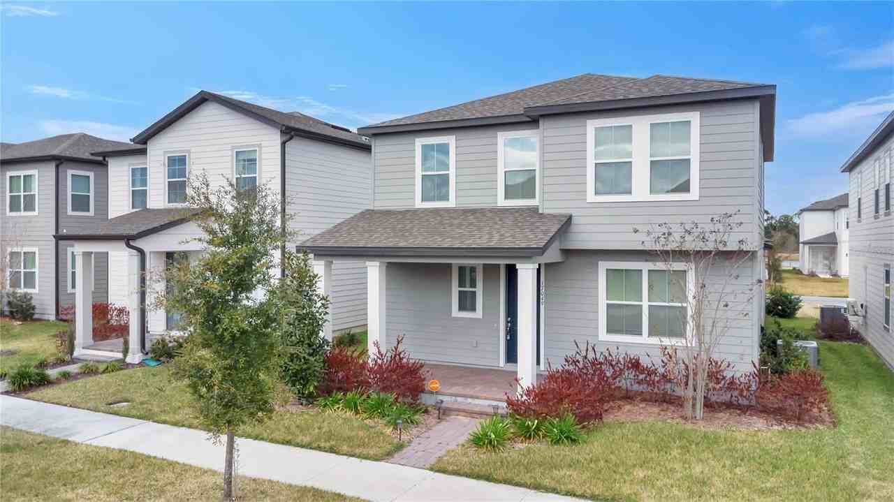 17049 Seville Orange Rd - Photo 3 of 28