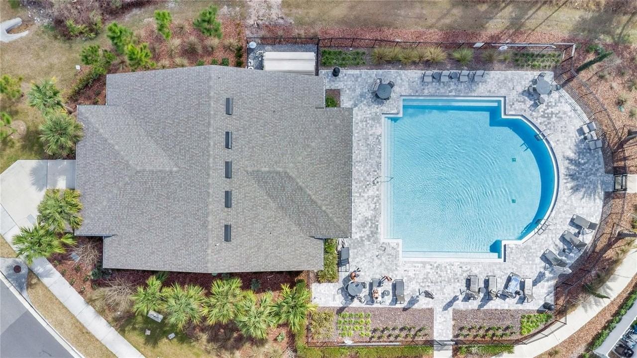 17049 Seville Orange Rd - Photo 4 of 28