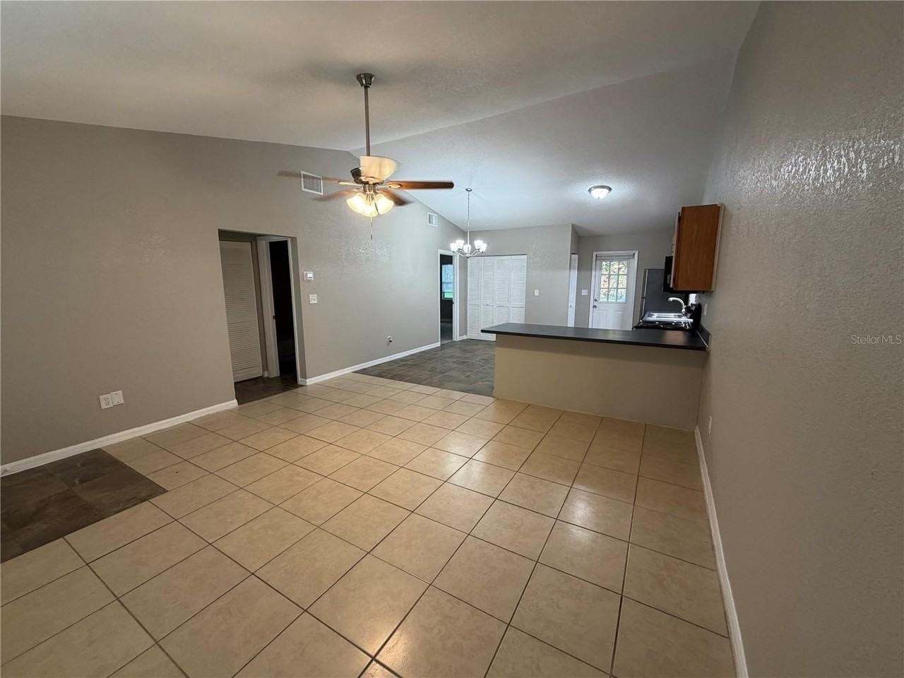 156 Shannon Dr - Photo 4 of 13