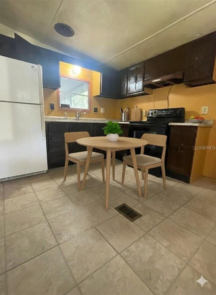 15756 Trigonia St - Photo 7 of 25