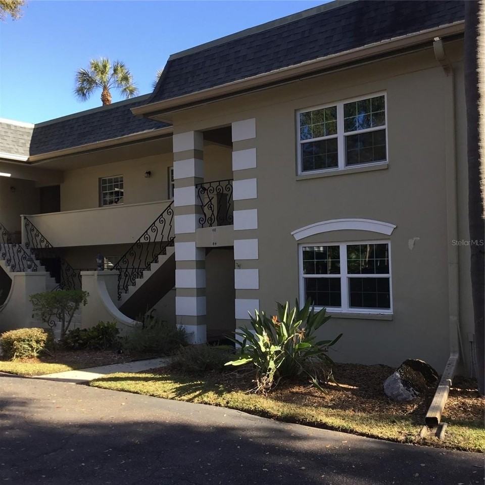 44 Country Club Dr #44 - Photo 2 of 30