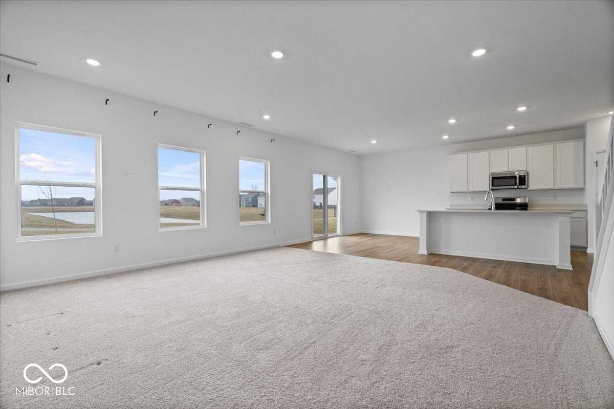 8266 Juniper Ln - Photo 5 of 29