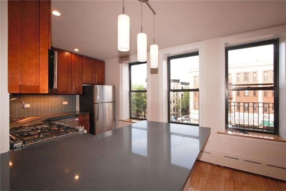 346 Flatbush Ave Apt 3 #3 - Photo 5 of 19