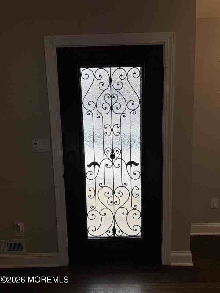 35 Arno St - Photo 5 of 35