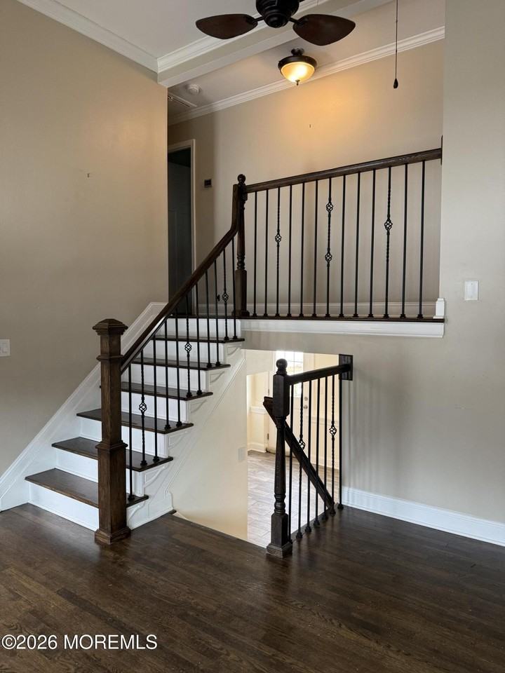 35 Arno St - Photo 7 of 35