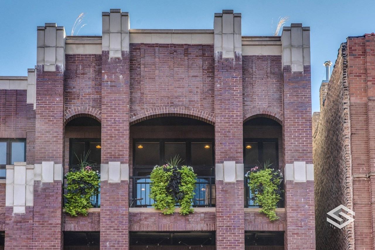 1419 W Chicago Ave Unit 3 #3 - Photo 2 of 16