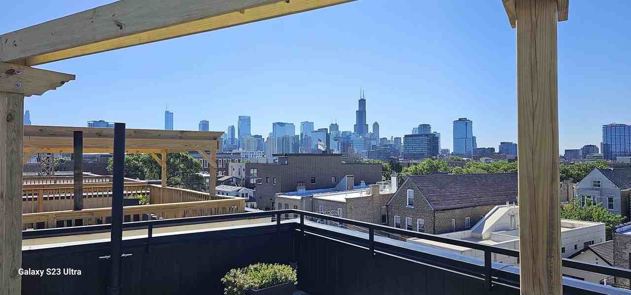 1419 W Chicago Ave Unit 3 #3 - Photo 3 of 16