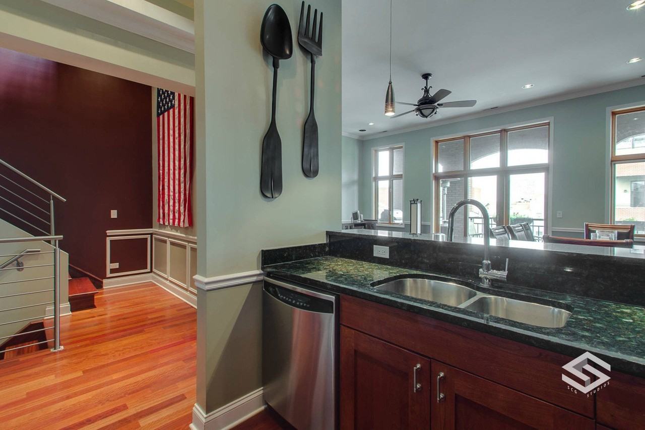 1419 W Chicago Ave Unit 3 #3 - Photo 5 of 16